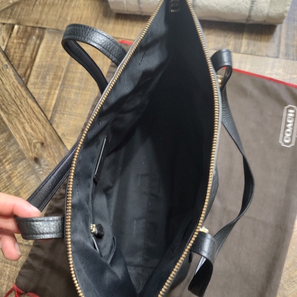 Coach Purse - Picture 4 of 4